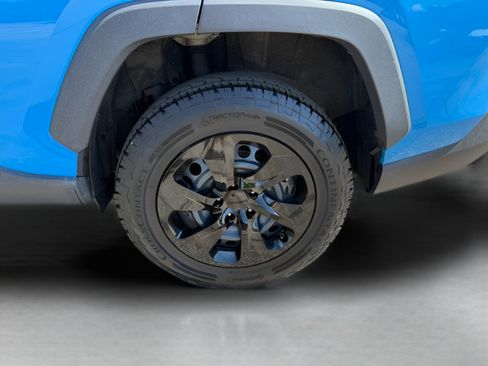 Used 2019 Toyota RAV4 LE w/ All Weather Liner Package AWD/4WD image 21