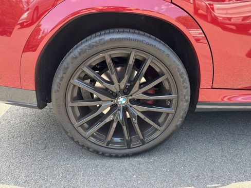 Used 2023 BMW X6 xDrive40i w/ M Sport Package AWD/4WD image 9
