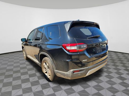 Used 2023 Honda Pilot EX-L image 3
