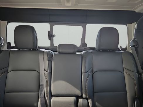 New 2025 Jeep Gladiator Sport image 27