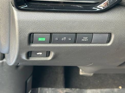 Certified 2024 Nissan Sentra SV w/ All-Weather Package FWD image 21