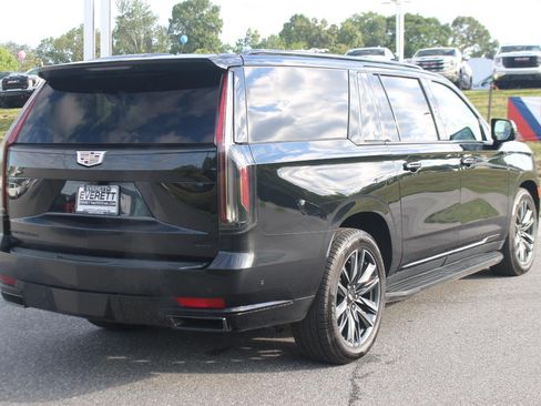 Used 2021 Cadillac Escalade ESV Sport Platinum AWD/4WD image 6