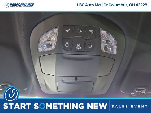 New 2025 Chrysler Pacifica Select w/ Fav Edition Package image 21
