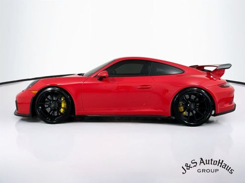 Used 2018 Porsche 911 GT3 RWD image 4