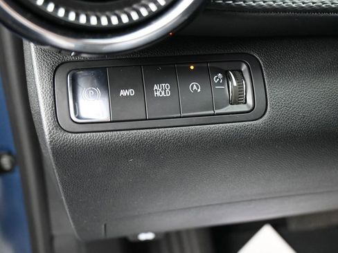 Used 2025 Chevrolet Equinox LT AWD/4WD image 26