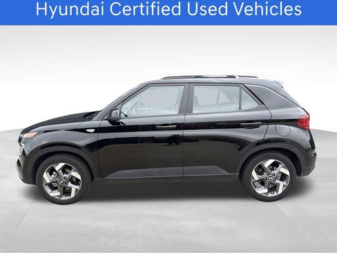 Certified 2025 Hyundai Venue SEL FWD image 16
