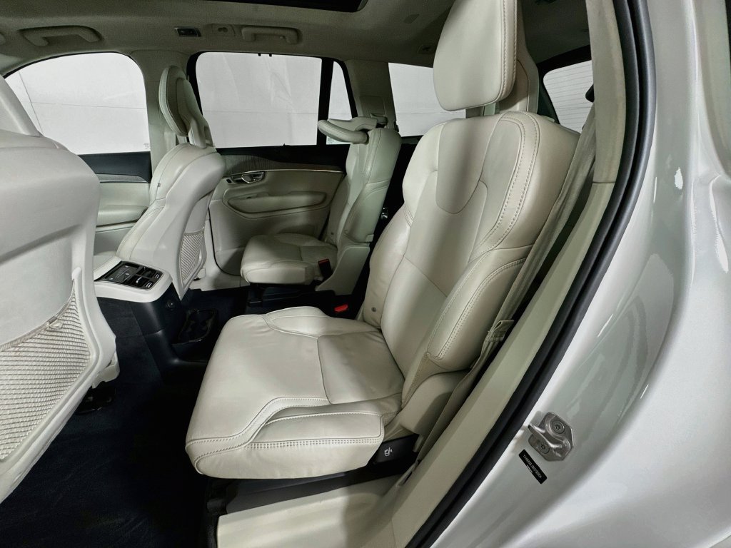 Used 2022 Volvo XC90 T8 Inscription AWD/4WD image 30