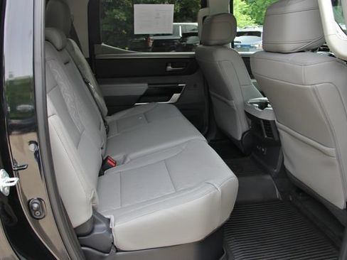 Used 2024 Toyota Tundra Limited AWD/4WD image 40