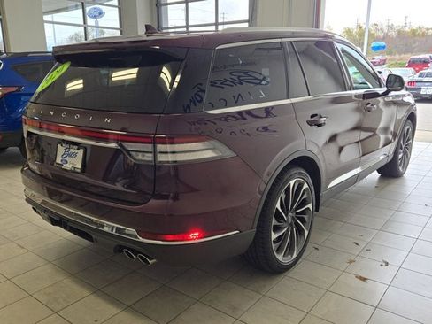 Used 2020 Lincoln Aviator Reserve w/ Equipment Group 202A image 13