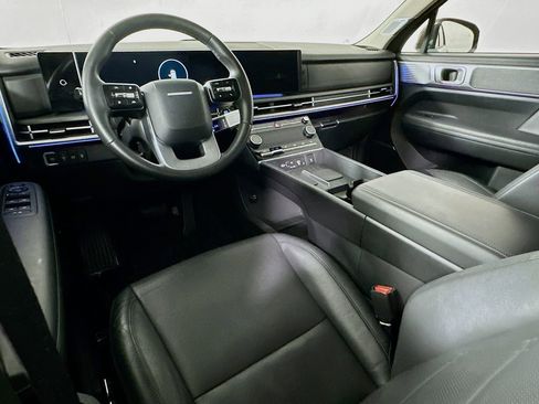 Used 2025 Hyundai Santa Fe Limited FWD image 15