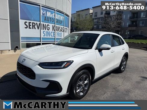 New 2026 Honda HR-V LX image 1