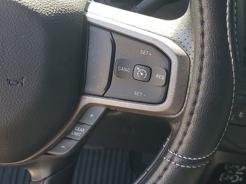 Used 2024 RAM 2500 Tradesman w/ Chrome Appearance Group image 28