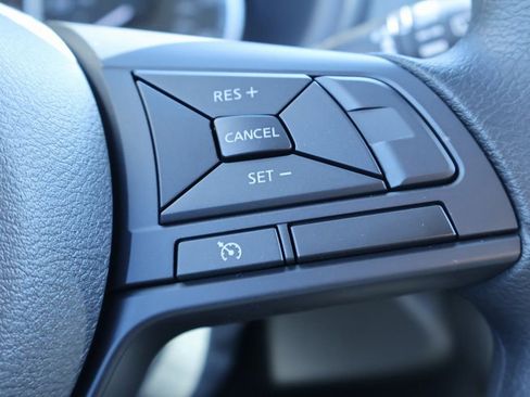 New 2025 Nissan Kicks Play S image 11