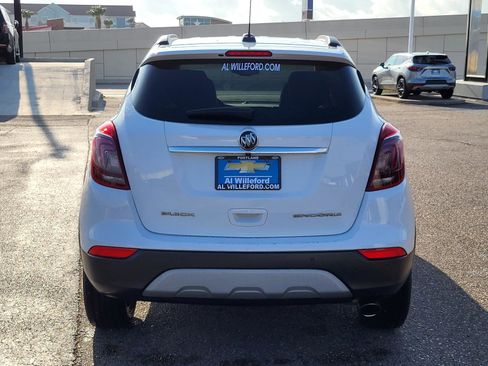 Used 2018 Buick Encore Premium image 4