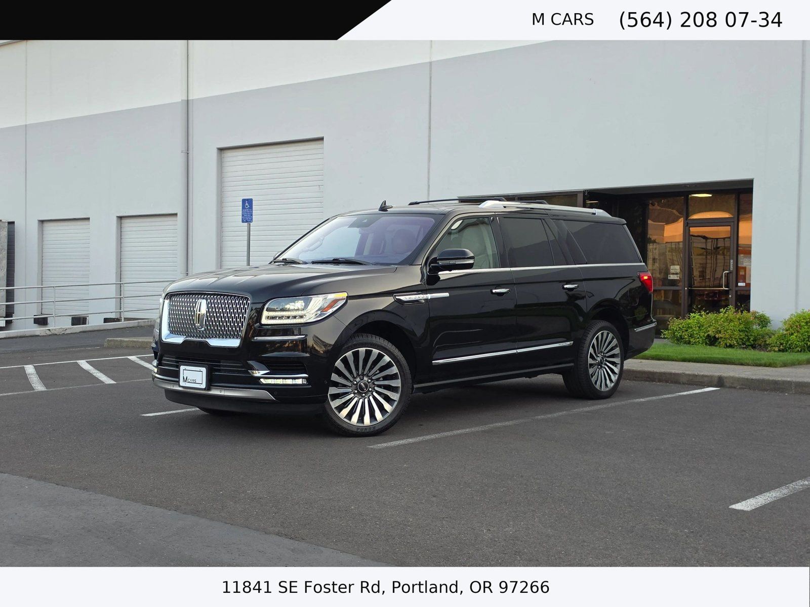 Used 2018 Lincoln Navigator L Reserve w/ Technology Package AWD/4WD image 1