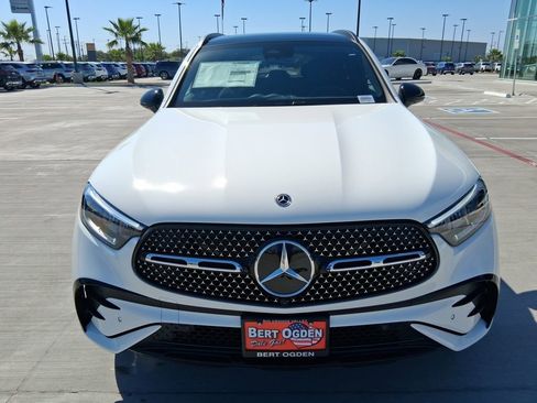 New 2026 Mercedes-Benz GLC 300 4MATIC image 2