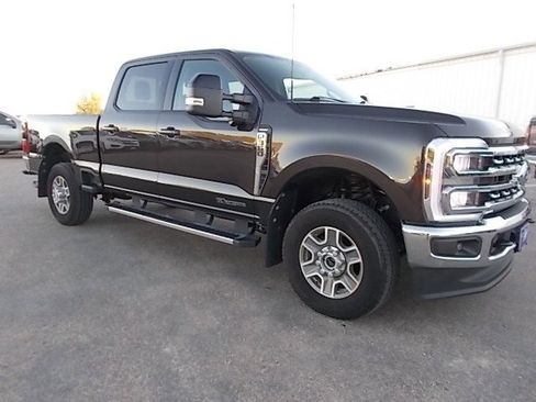 Used 2024 Ford F350 Lariat image 1