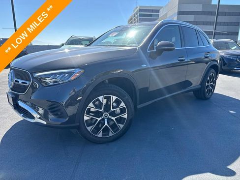 Used 2025 Mercedes-Benz GLC 350e 4MATIC image 1