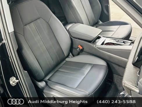 Certified 2025 Audi Q5 Premium w/ Convenience Package AWD/4WD image 25