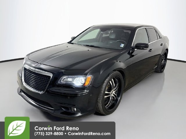 Used 2012 Chrysler 300 SRT8 w/ 19-Premium Speaker Group RWD image 4