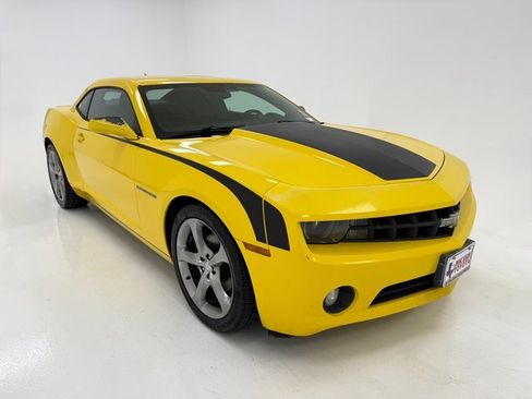 Used 2013 Chevrolet Camaro LT w/ RS Package image 2