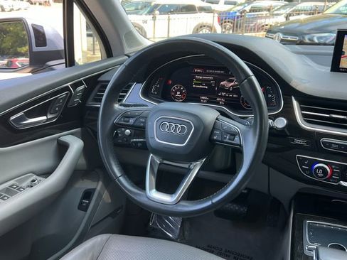 Used 2018 Audi Q7 3.0T Prestige w/ Prestige Package image 17