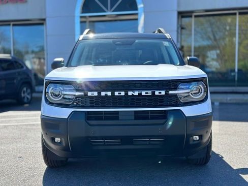 Used 2025 Ford Bronco Sport Outer Banks w/ Outer Banks Tech Package+ AWD/4WD image 9