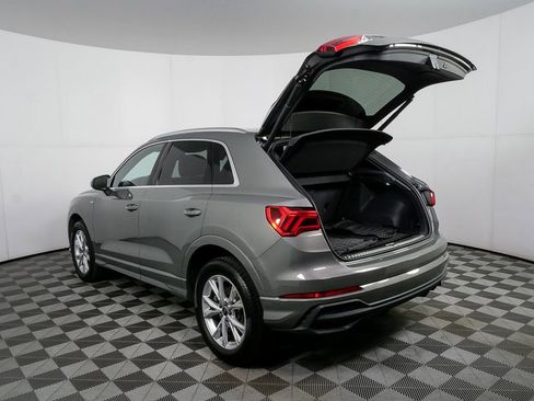 Used 2024 Audi Q3 2.0T Premium w/ Convenience Package image 31