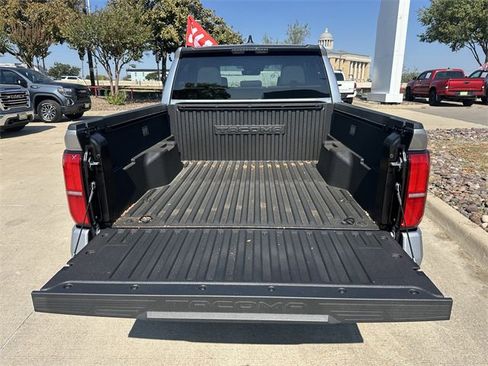 Certified 2025 Toyota Tacoma SR5 image 28