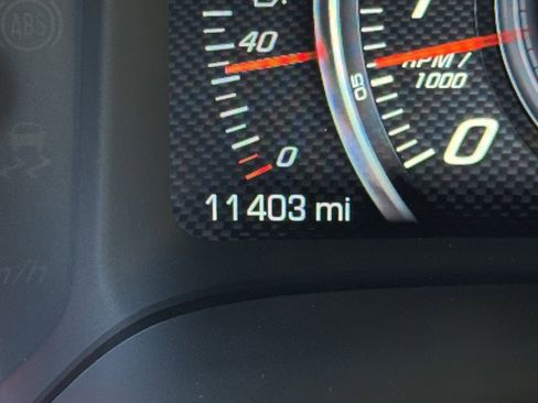 Used 2016 Chevrolet Corvette Z06 w/ 3LZ Preferred Equipment Group image 3