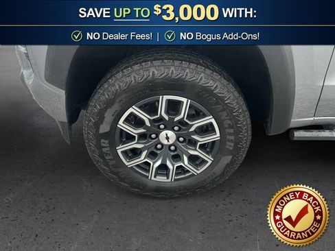 Used 2024 Chevrolet Colorado Z71 w/ Z71 Convenience Package 2 AWD/4WD image 13