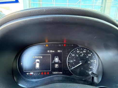 Used 2022 Nissan Kicks SV FWD image 5
