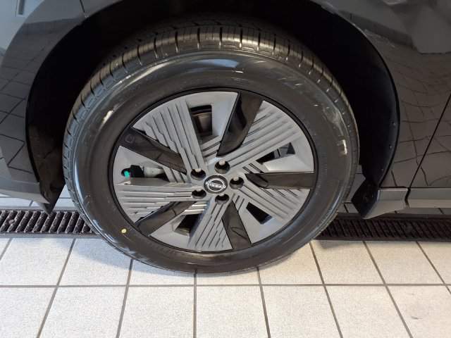 Used 2025 Nissan Murano SL AWD/4WD image 5