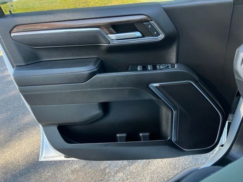 Used 2023 Chevrolet Silverado 1500 RST w/ Rally Edition image 10