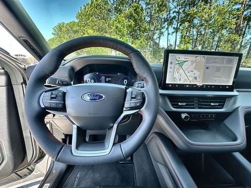 Used 2026 Ford Explorer ST-Line w/ ST-Line Street Pack RWD image 11