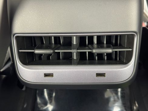 Used 2020 Tesla Model 3 Standard Range Plus image 33