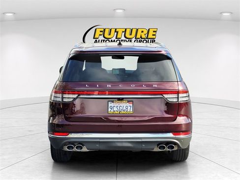Certified 2022 Lincoln Aviator Reserve w/ Equipment Group 201A image 6