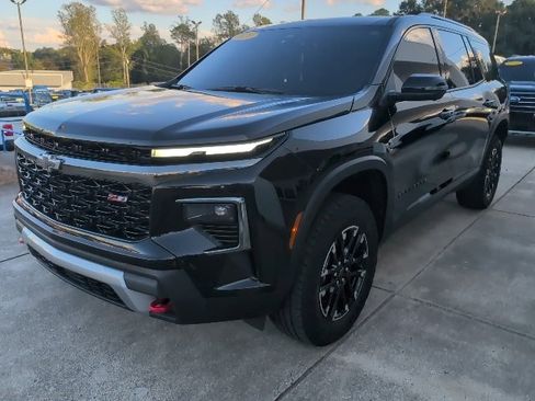 Used 2024 Chevrolet Traverse Z71 w/ LPO, Floor Liner Package image 3