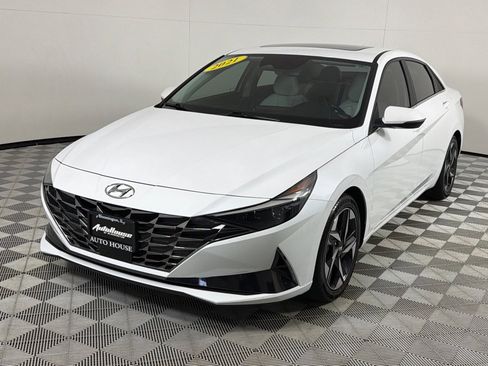 Used 2021 Hyundai Elantra Limited w/ Cargo Package image 10