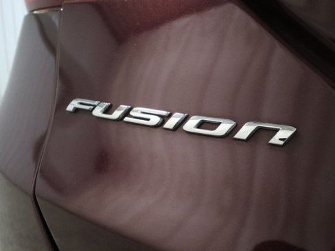 Used 2013 Ford Fusion SE FWD image 21