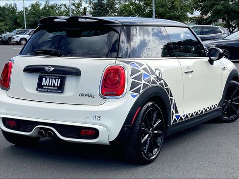 Used 2018 MINI Cooper S image 10