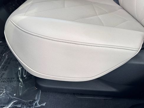Certified 2025 BMW iX xDrive50 AWD/4WD image 14