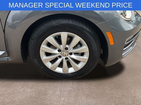 Used 2019 Volkswagen Beetle 2.0T S FWD image 9