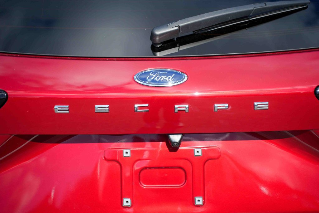 Used 2025 Ford Escape ST-Line Select AWD/4WD image 11