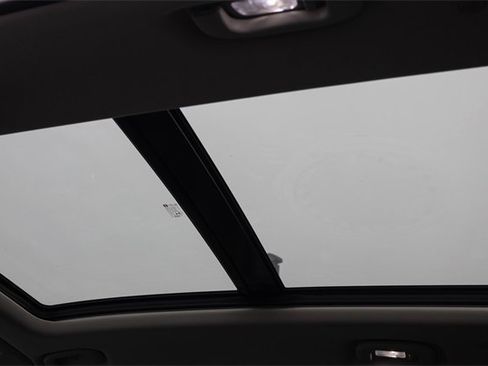 Used 2022 GMC Terrain Denali w/ Denali Premium Package image 27