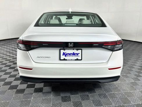 Certified 2023 Honda Accord EX image 6