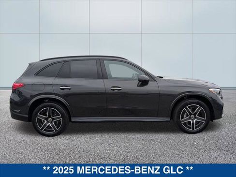 Used 2025 Mercedes-Benz GLC 300 image 6