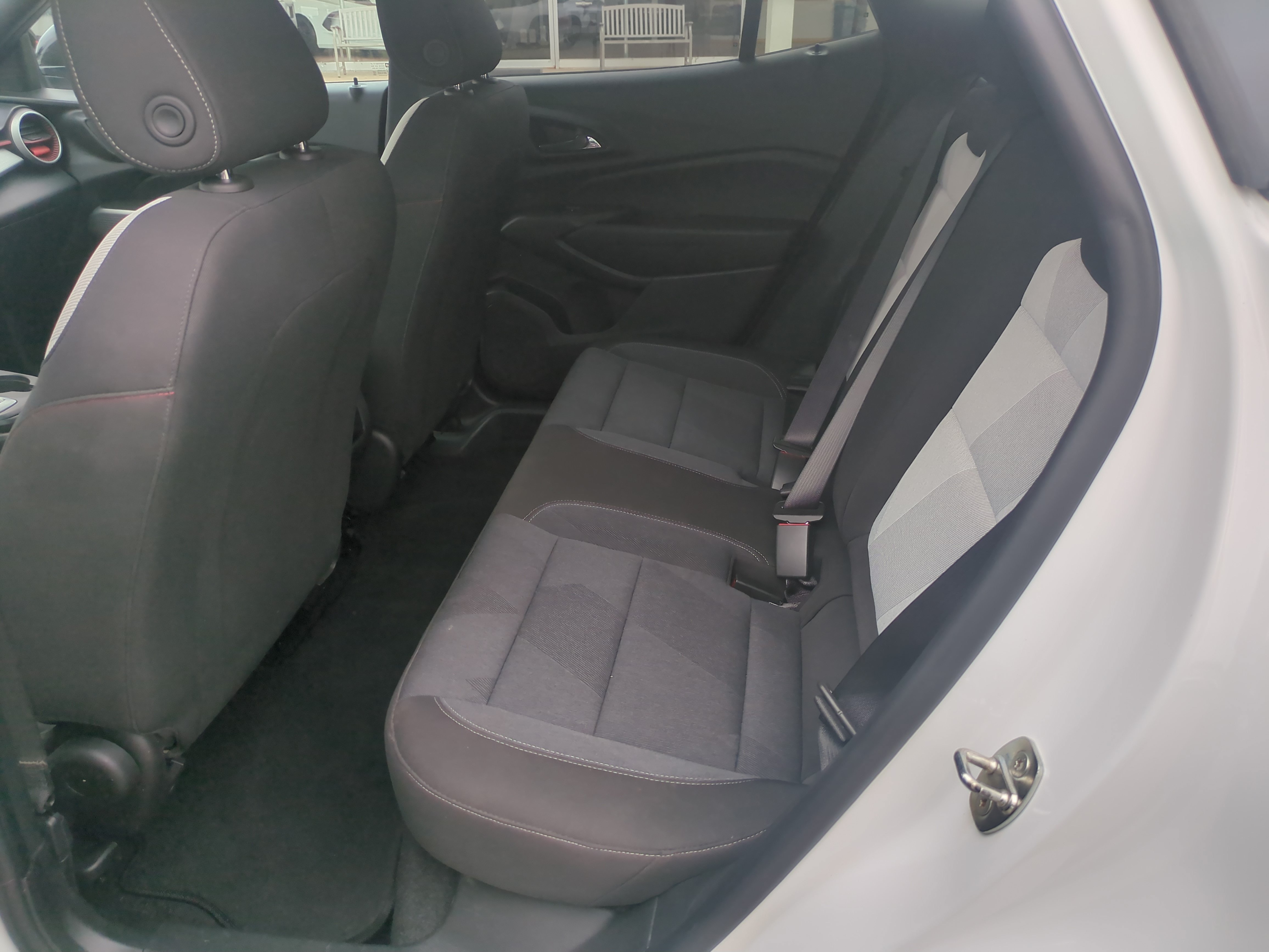 Used 2024 Chevrolet Trax RS w/ Driver Confidence Package FWD image 24