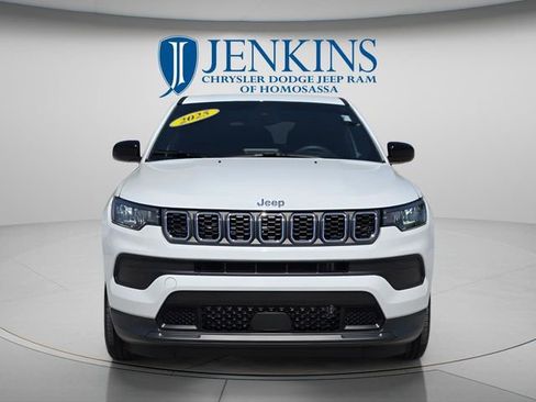 Used 2025 Jeep Compass Sport AWD/4WD image 12