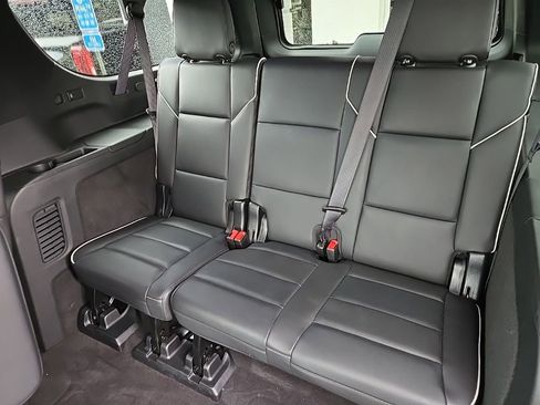 Used 2023 Cadillac Escalade ESV Premium Luxury AWD/4WD image 59